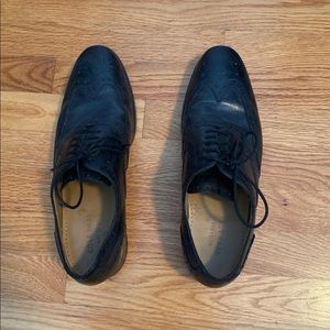 Cole Haan dress shoes size: 10.5 (Men's)